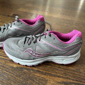 Saucony Cohesion Running Shoes Women's Size 6 - Never Worn